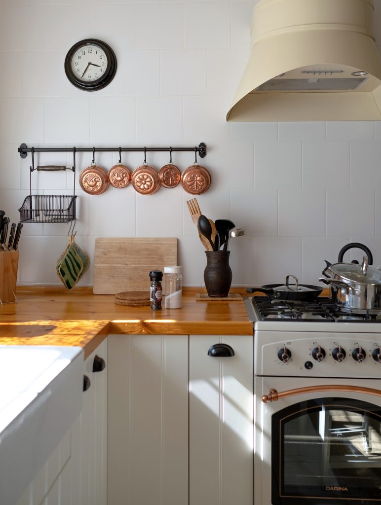 cocina y como limpiar tu casa después de la Navidad